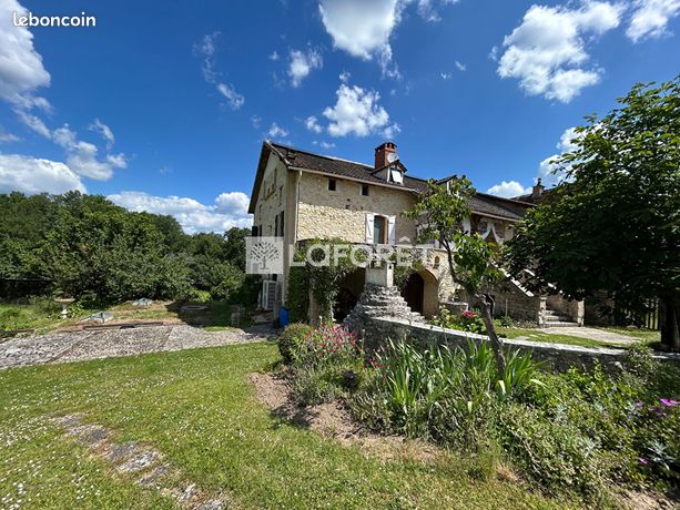 Propriété 9 pièces 210 m²