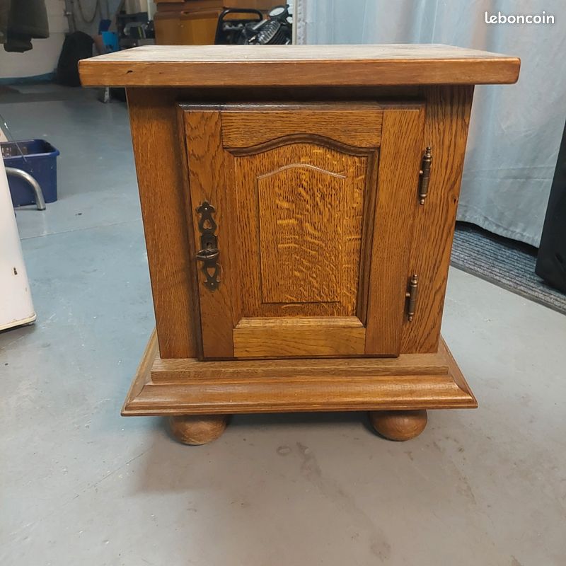 Table de chevet (image 1)