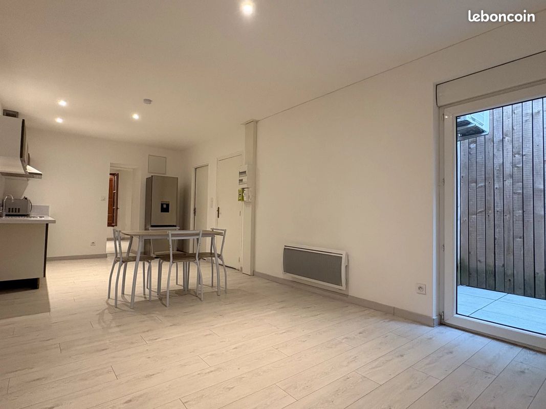Immeuble 7 pièces 128 m² · à Réalmont · 128 m² · 210 000 €