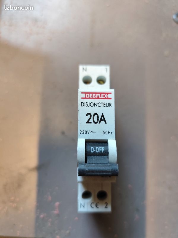 Disjoncteur 20A (image 1)