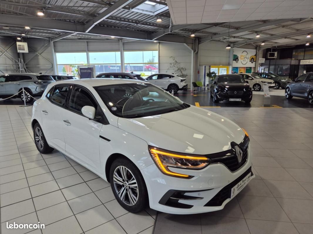 Renault Mégane IV Berline E-Tech plug-in hybrid 160 Evolution (image 9)