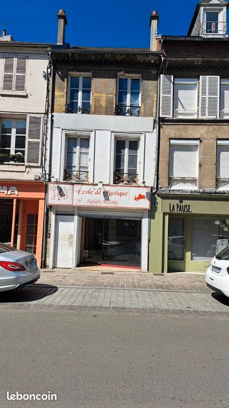 Immeuble 7 pièces 112 m² · à Soissons · 112 m² · 160 000 €