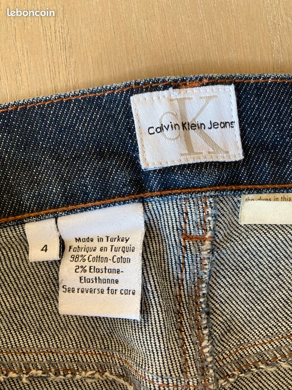 Jeans Calvin Klein taille 4 (image 2)