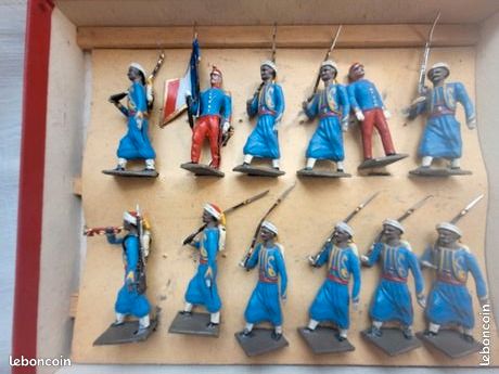 Figurines Plomb CBG-Mignot - 8 Infanterie Au Défilé - BB6