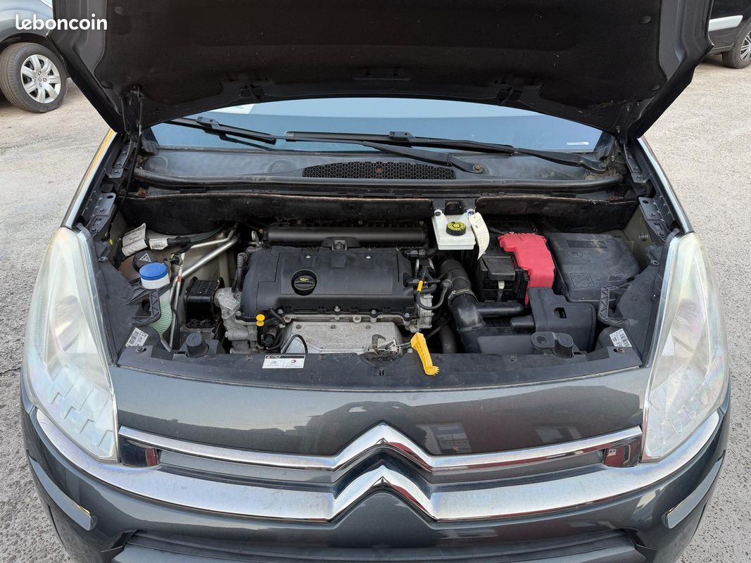 Berlingo Exclusive 1.6 VTI 120ch - ESSENCE - Toit Pano - S.Chauffants - Radar - Garantie 12M - Aucun Frais - 1ère Main - Kit Embrayage Neuf (image 10)