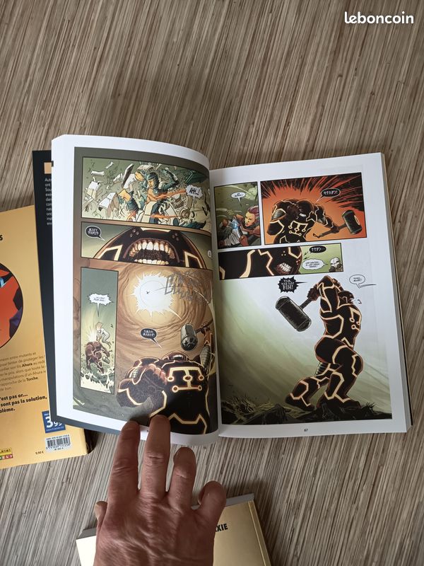 3 livres Marvel comme neuf (image 4)