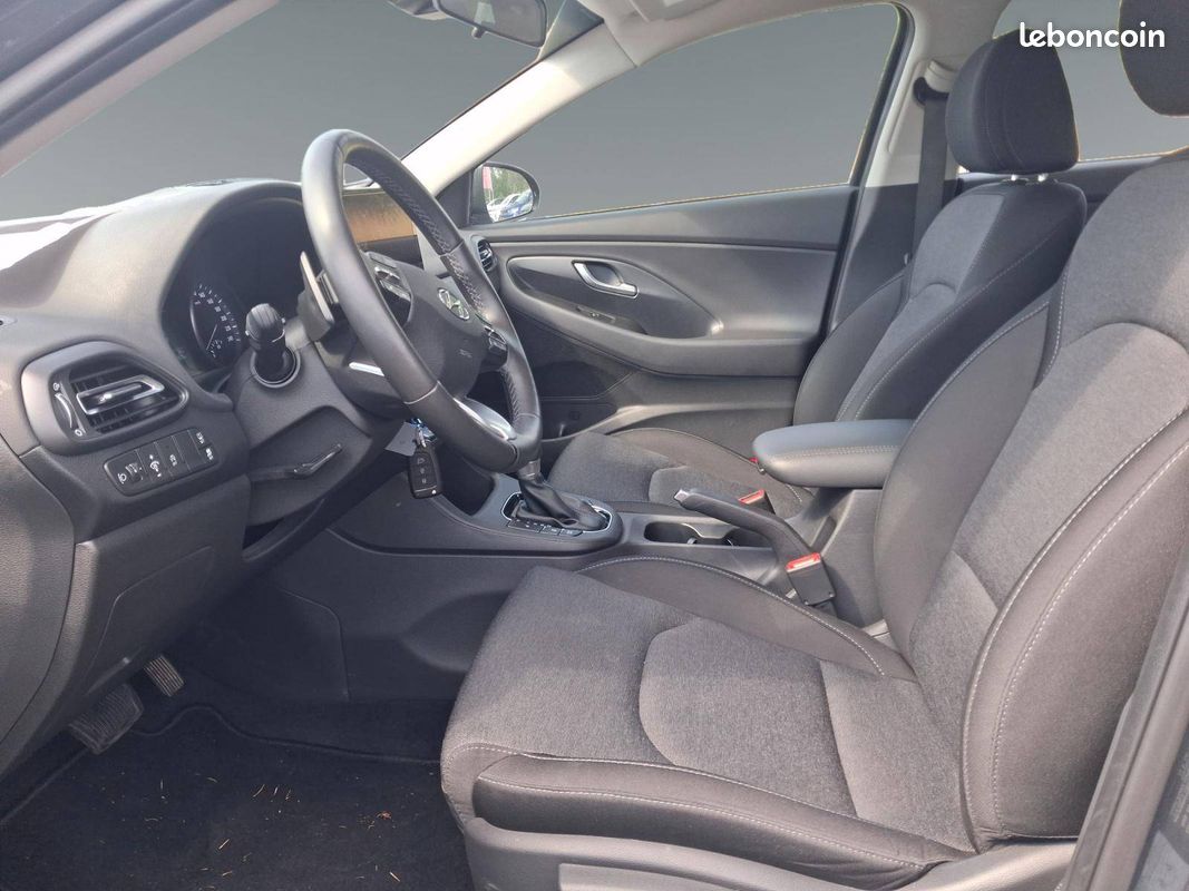 HYUNDAI i30 1.0 T-GDi 120 DCT-7 Hybrid 48V Creative (image 9)