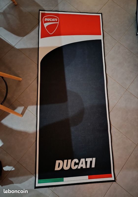 🇮🇹 Tapis neuf Ducati 80x200 cms (image 1)