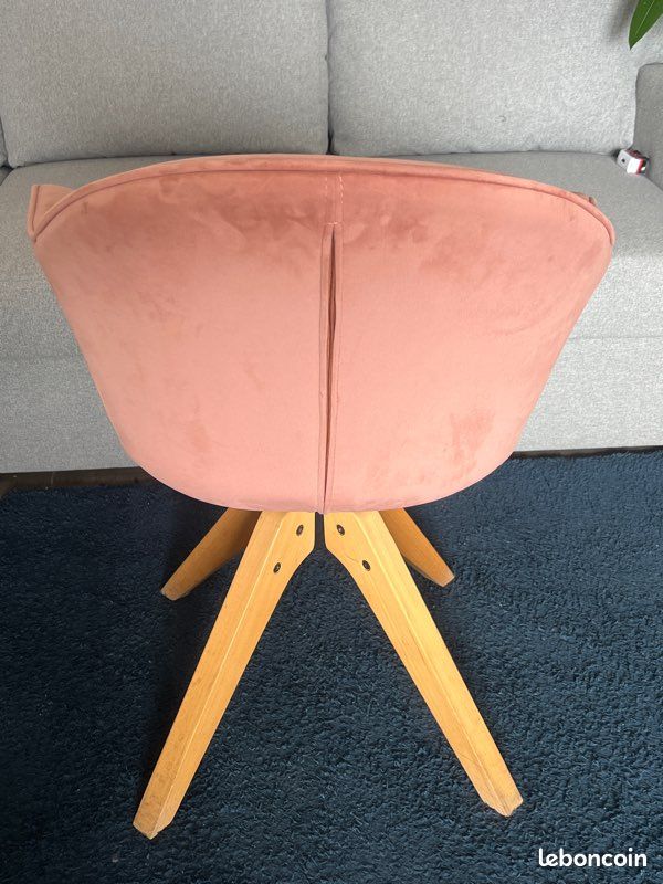 Fauteuil de bureau rotatif (modèle Quilda) (image 4)