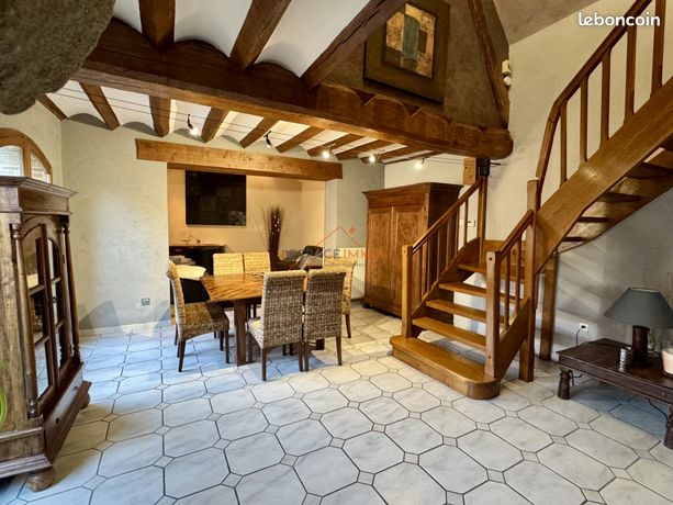Propriété 8 pièces 230 m²