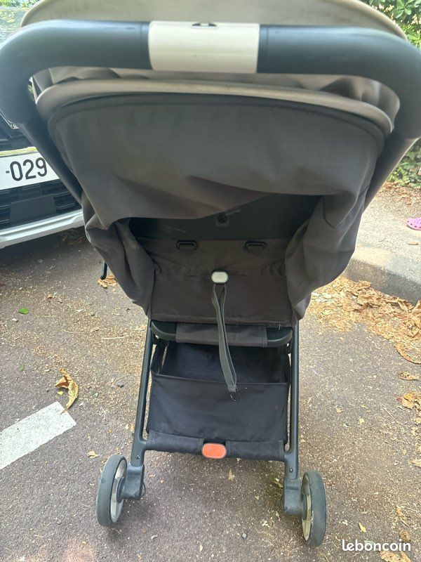 Poussette canne compacte pliable (image 4)
