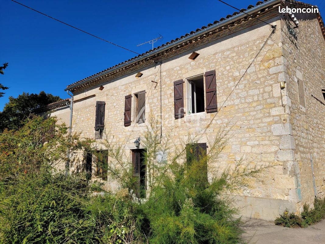 Maison 10 pièces 457 m² · à Cordes-sur-Ciel · 457 m² · 250 000 €