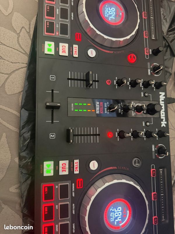 Je vends mon contrôleur Dj NUMARK MIX TRACK PLATINUM (image 4)