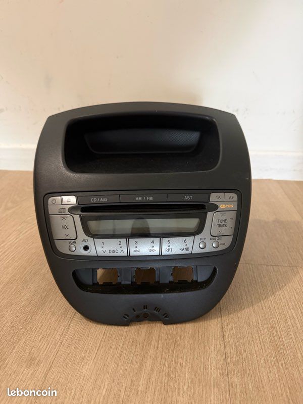 Poste radio Aygo 107 C1 (image 1)