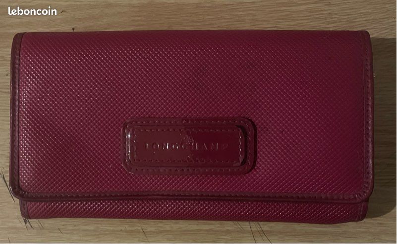 Portefeuille femme Longchamp couleur bordeaux (image 1)