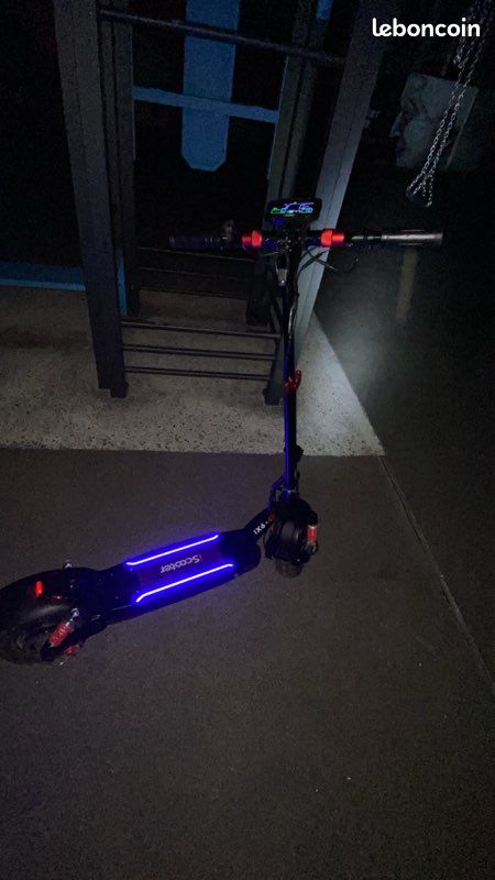 IScooter Ix6 Trottinette électrique – Batterie 15/20Ah – Livraison Rapide, Bleue