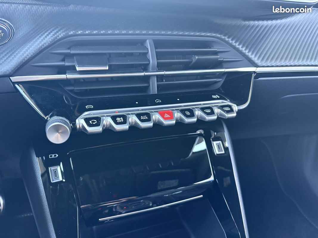 Peugeot 2008 1.2 HYBRID 145CH GT E-DCS6 (image 19)