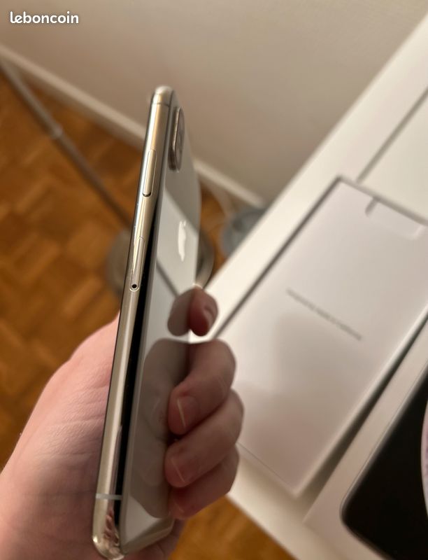 Iphone XS 256gb Couleur Silver (image 5)