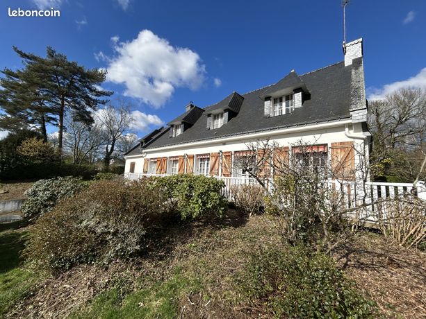 Maison 11 pièces 213 m²