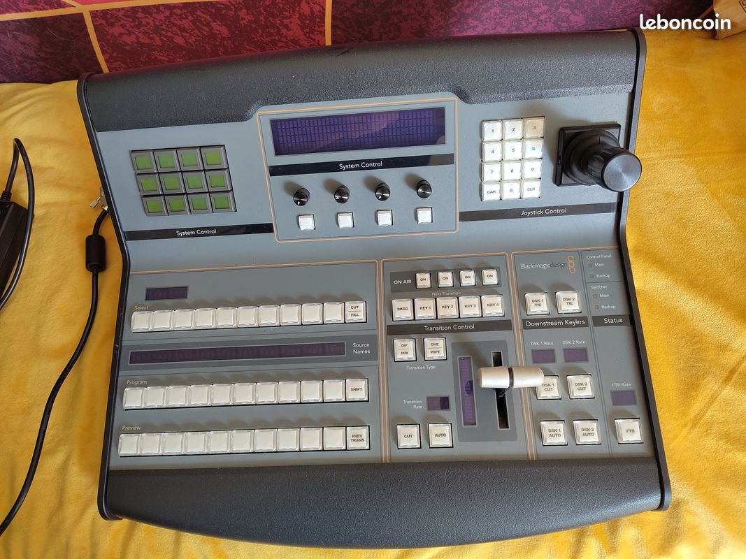 Pupitre / Panneau de contrôle Blackmagic ATEM 1 M/E Broadcast Panel + valise peli 1600 case (image 1)