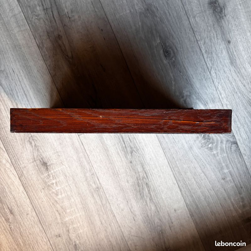 Tableau sculpté en bois (image 2)