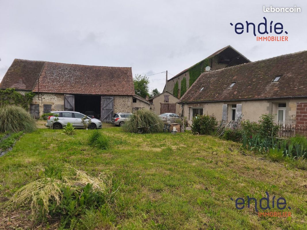 Maison 2 pièces 84 m² · à Deux-Chaises · 84 m² · 87 000 €