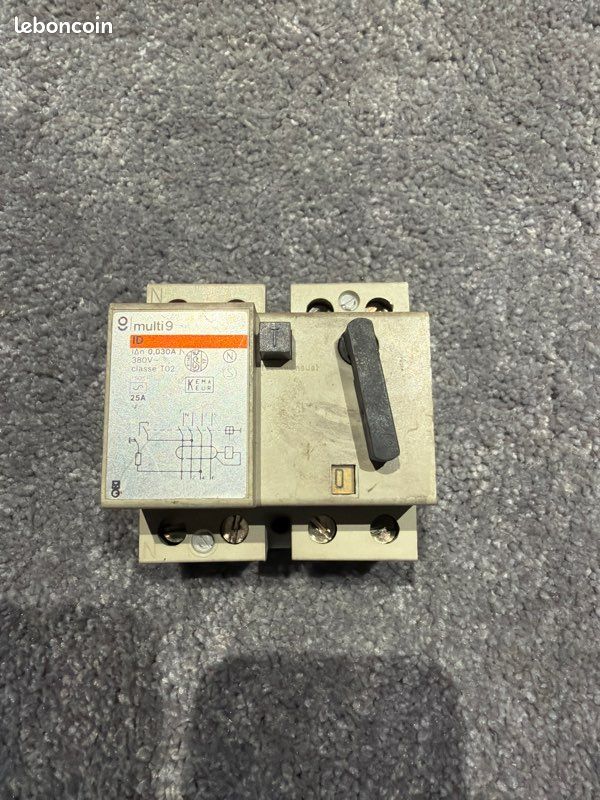 Interrupteur différentiel Merlin Gerin 4 X 25 A 30 mA (image 1)