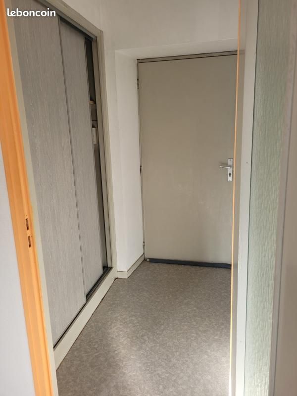 Appartement a louer lons-le-saunier - 1 pièce(s) - 25 m2 - Surfyn