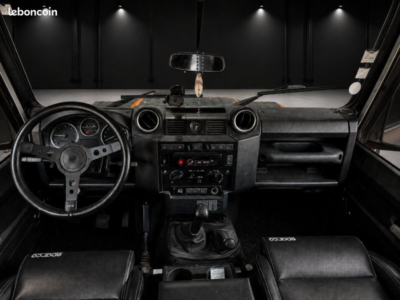 Land-rover DEFENDER 110 CREW CAB SE (image 10)