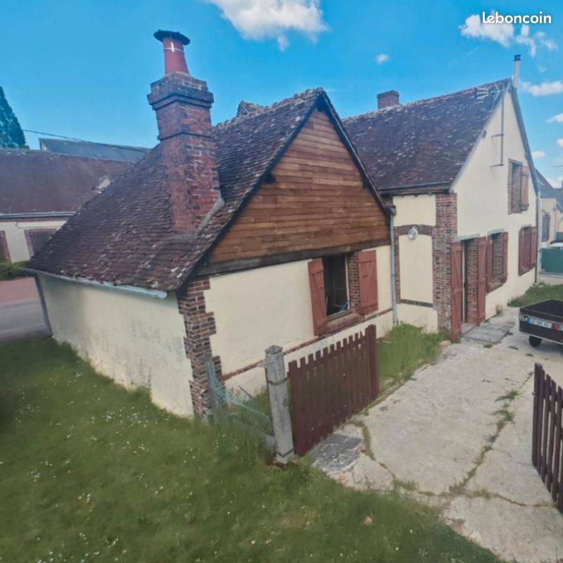 Maison 3 pièces 84 m² · à La Croix-du-Perche · 84 m² · 72 000 €