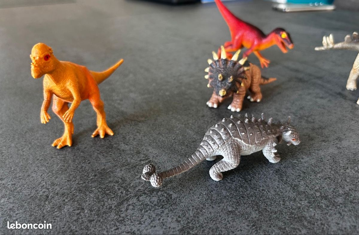 13 pièces petits modèles de dinosaures jouets Jurassic Tyrannosaurus