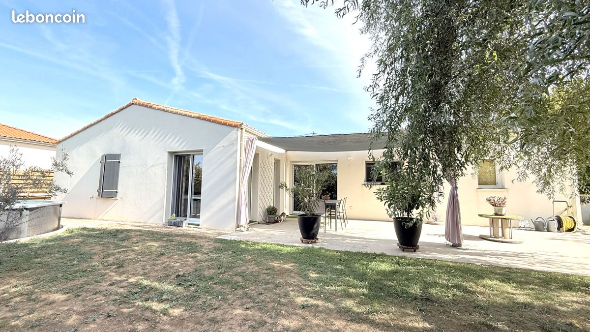 Maison 5 pièces 130 m² · à Cherveux · 130 m² · 249 900 €