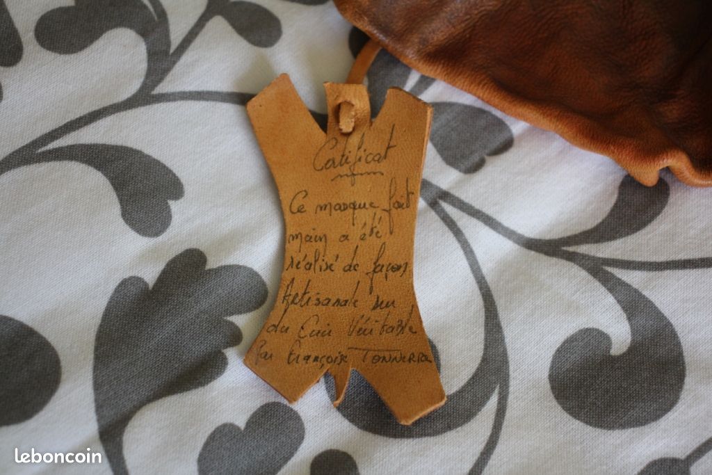 Masque en cuir (image 2)