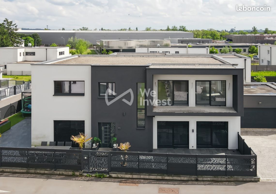 Maison 10 pièces 300 m² · à Pfastatt · 300 m² · 800 000 €