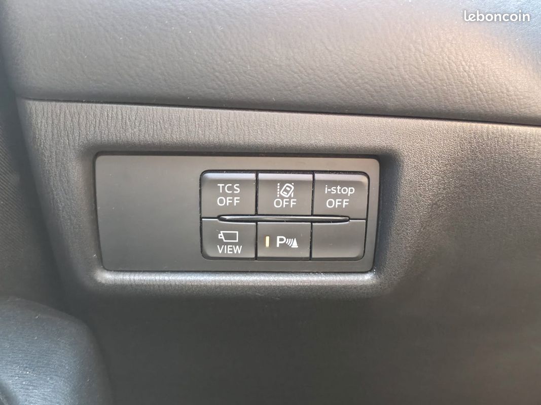 MAZDA CX-5 2.2 SKYACTIV-D 150 DYNAMIQUE 2WD / ATTELAGE / CAMERA 360 / CARPLAY / SIEGES ET VOLANT CHAUFFANTs (image 29)