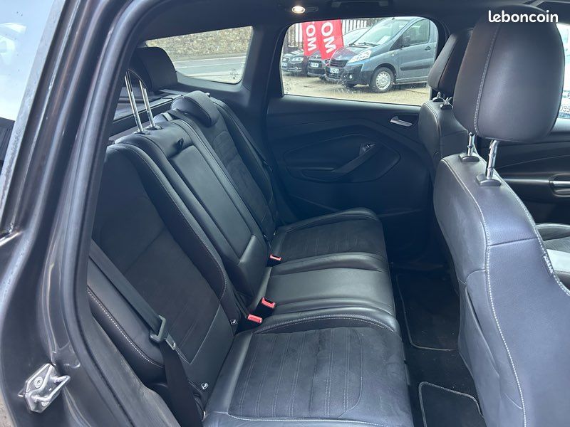 Ford Kuga 2.0 TDCI 150 4x2 ST LINE (image 4)