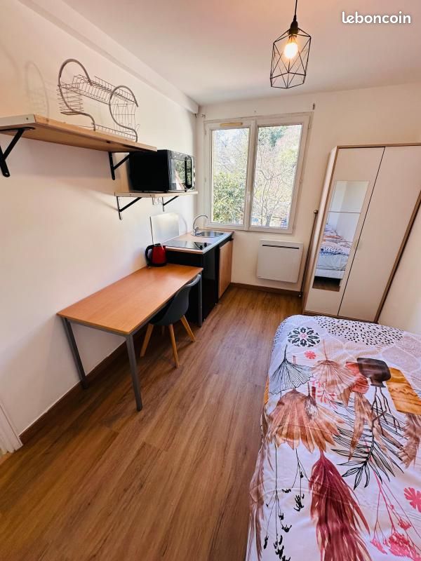 Appartement 1 pièce 13 m² · à Rosny-sous-Bois · 13 m² · 675 €/mois
