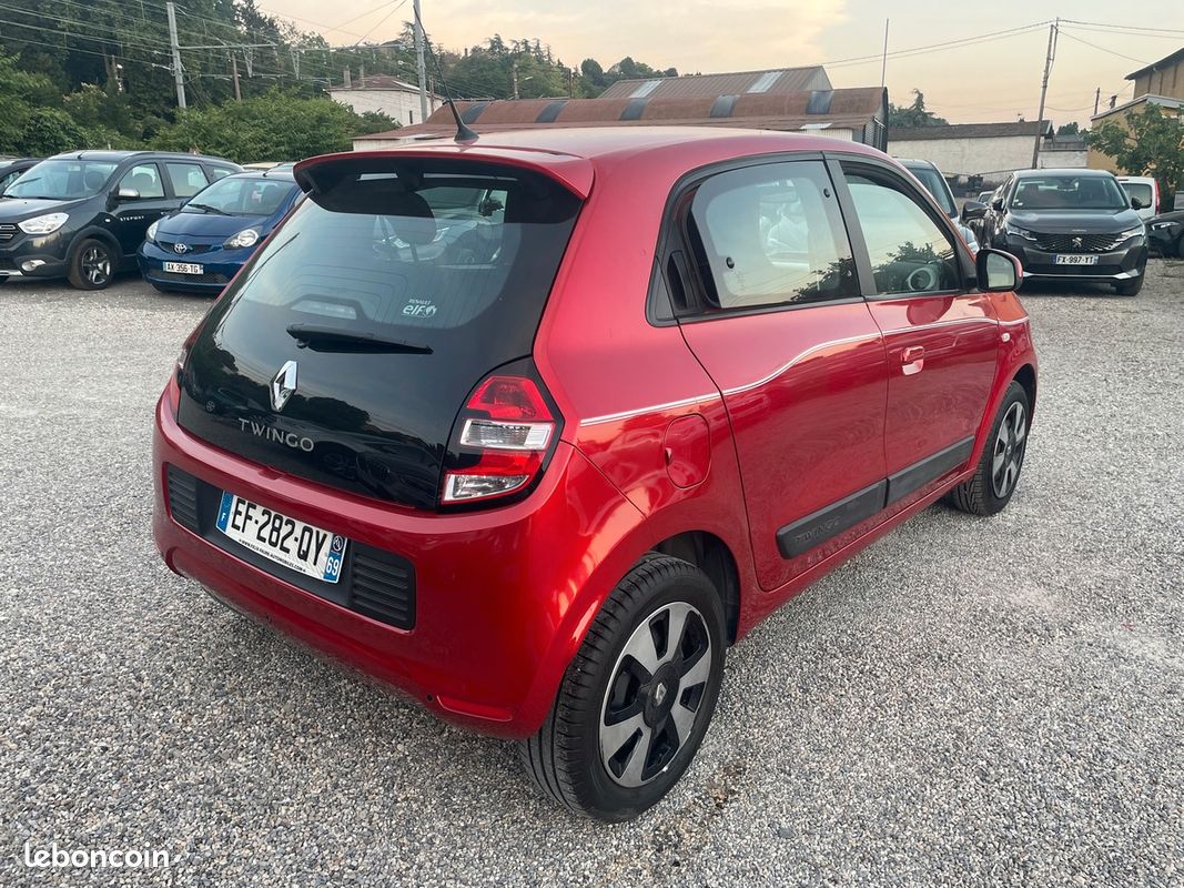 RENAULT Twingo Twingo III 1.0 SCe 70 E6 Zen Faible KM. Garantie 6 mois (image 5)