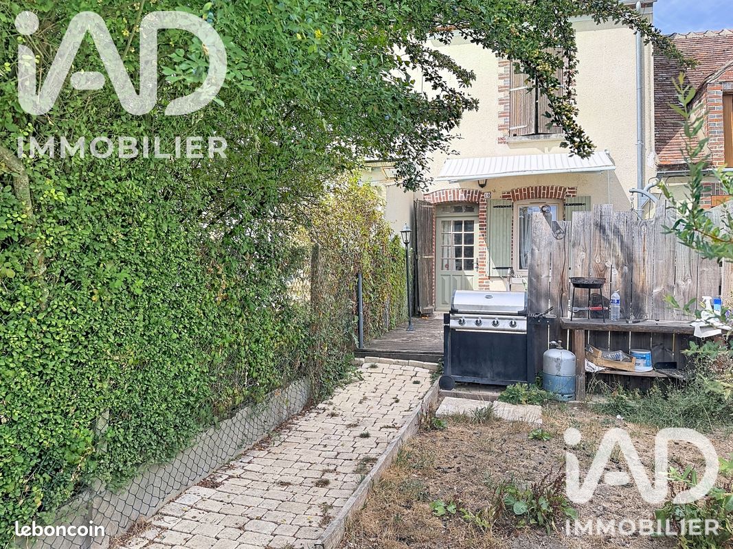 Maison 4 pièces 78 m² · à Saint-Germain-des-Prés · 78 m² · 100 000 €
