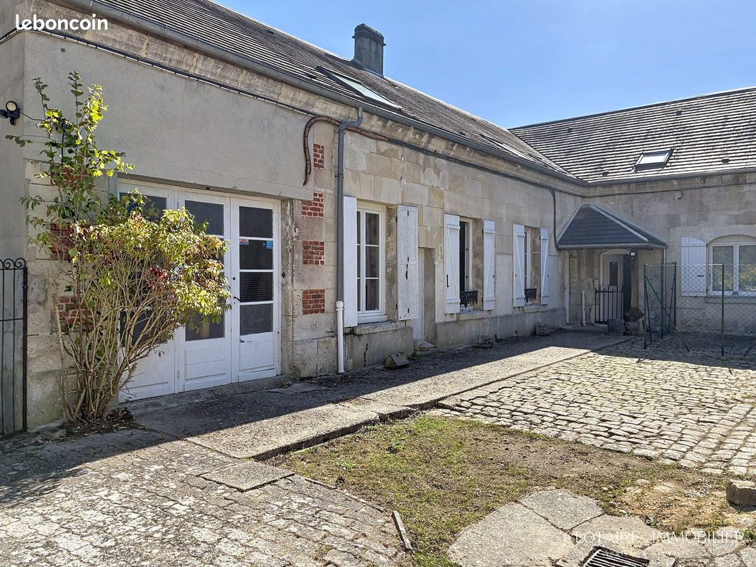 Maison 6 pièces 175 m² · à Pierrefonds · 175 m² · 327 000 €