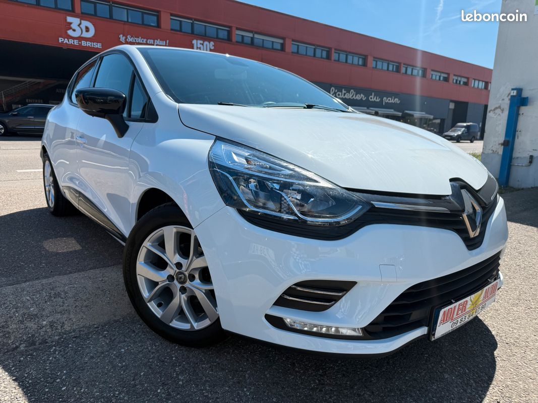 Renault Clio IV 0.9 TCe 90ch energy Limited 5p 1ére MAIN (image 1)