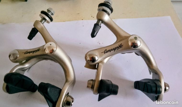 levier manette 2/3 x 10vitesses Campagnolo pour guidon plat - compatible transmission campagnolo course - Les Mains Dans Le Guidon Wazemmes