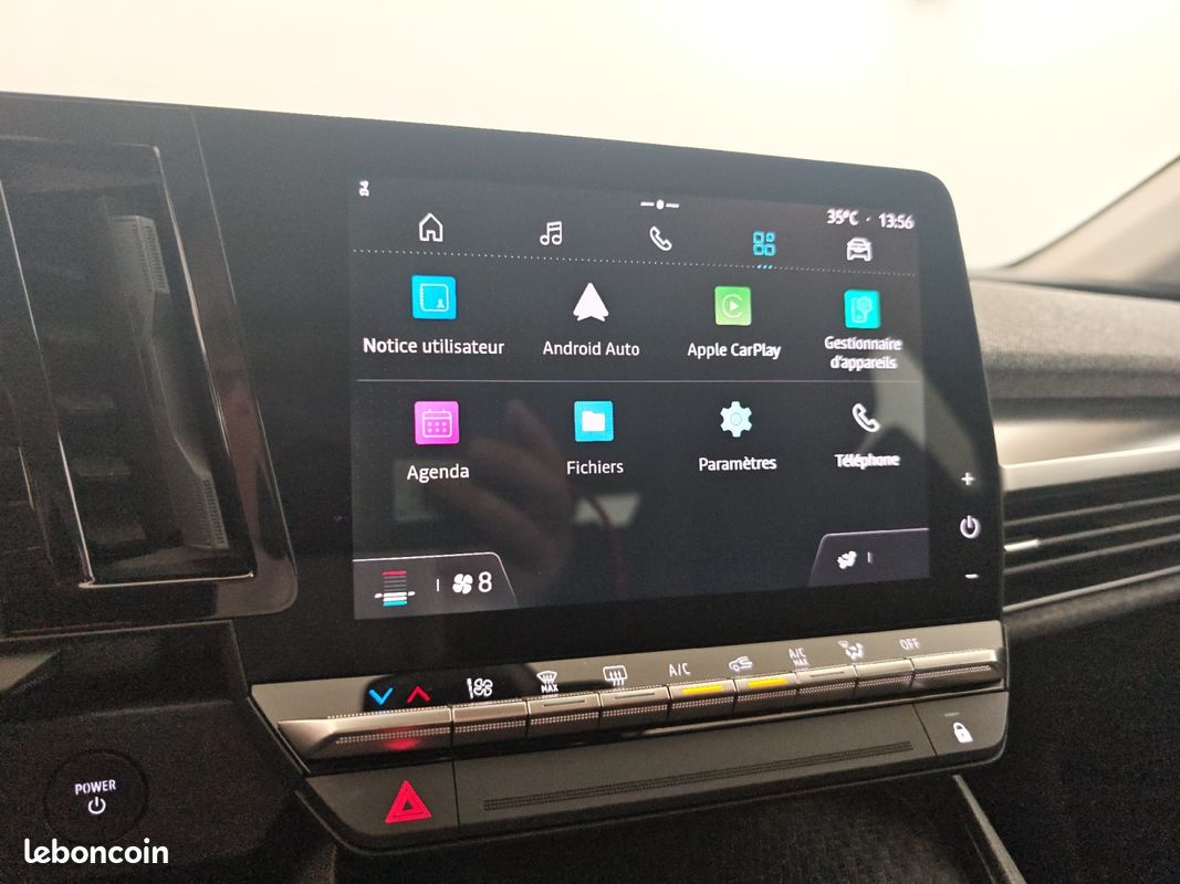 RENAULT Megane E-Tech EV60 220 ch super charge Equilibre (image 16)