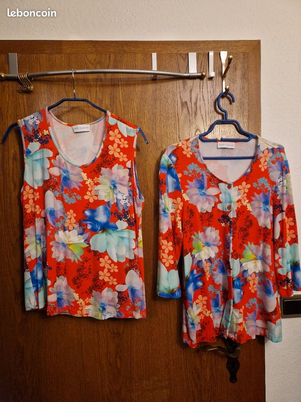 Ensemble débardeur+gilet rouge à fleurs taille XL (image 1)
