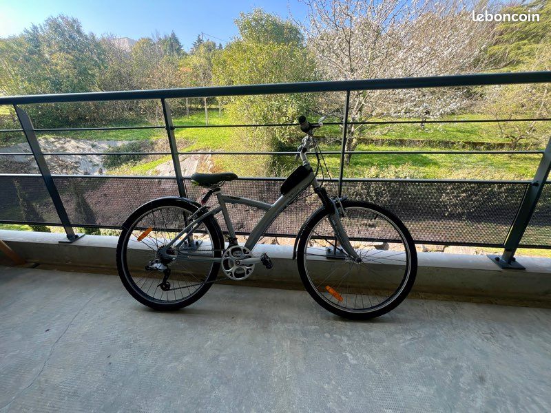 Vélo de ville dame - BTWIN Elops 520 S/M (Gebraucht) in Geneveys