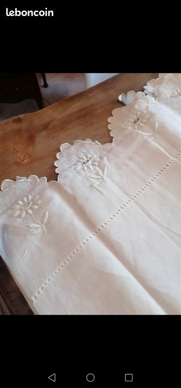 Vend très beau draps ancien ils sont énormément brodés (image 1)