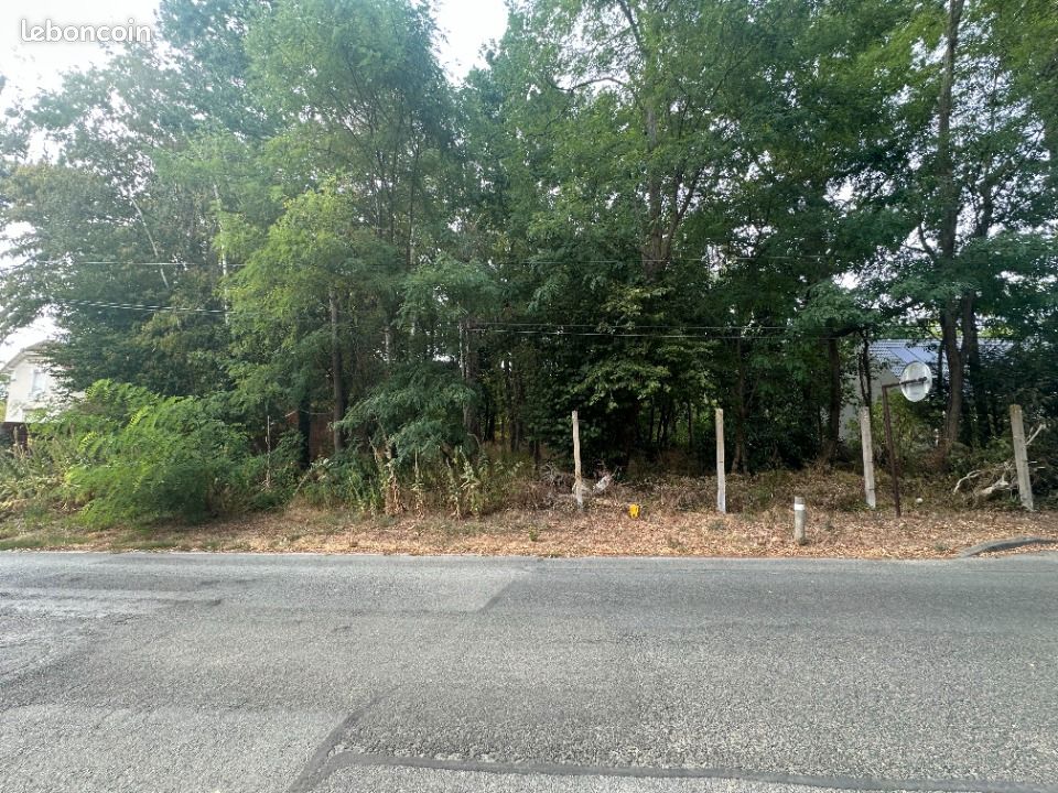 Terrain 1014 m² · à Congis-sur-Thérouanne · 127 000 €