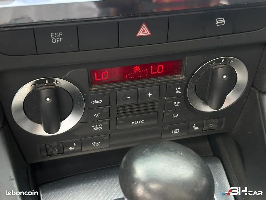 Audi A3 CABRIOLET / 2.0L TFSI 200cv / AMBITION LUXE / S-TRONIC BVA / DISTRI A JOUR / SUIVI INTEGRAL (image 18)