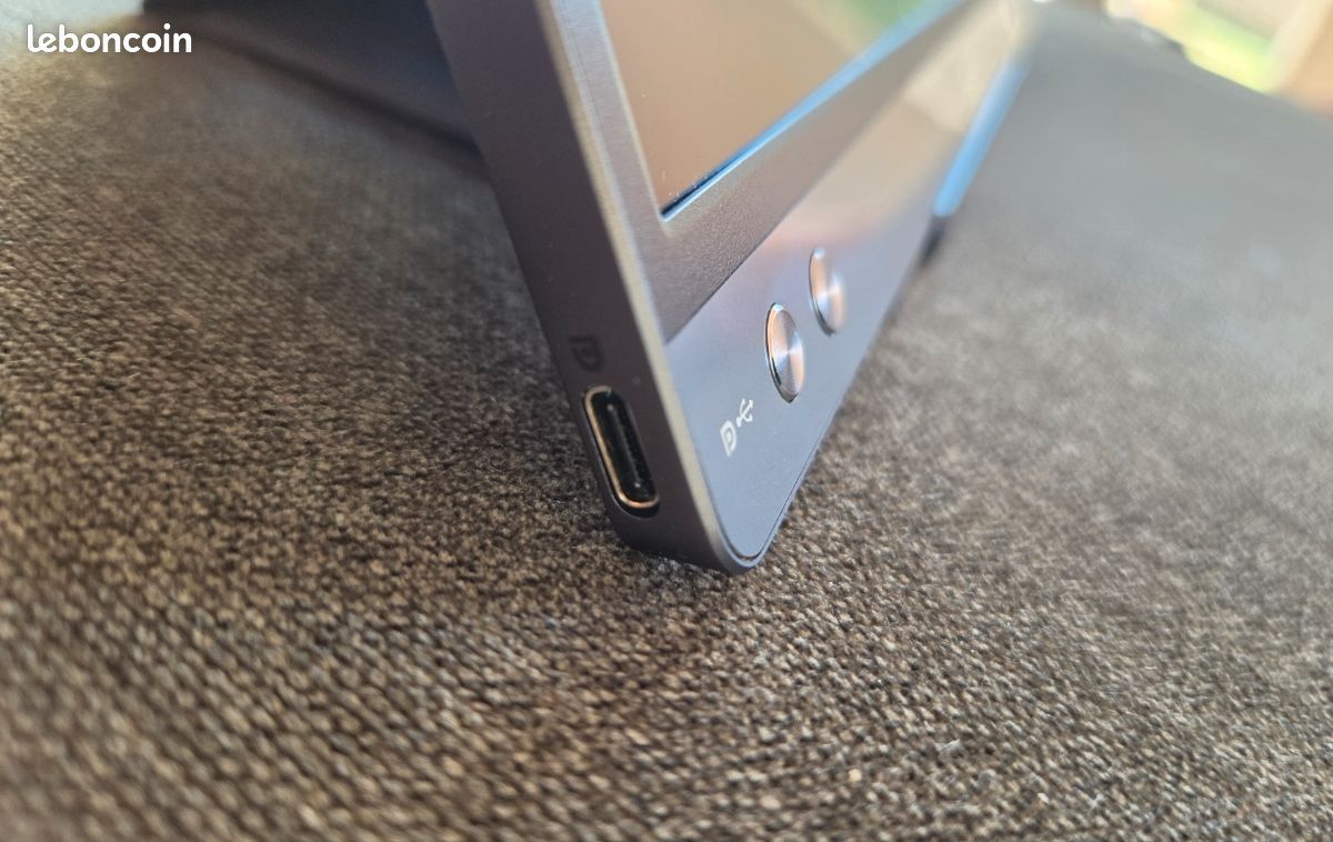 Écran portable ASUS ZenScreen MB14AC - 14"
Full HD USB-C (image 2)