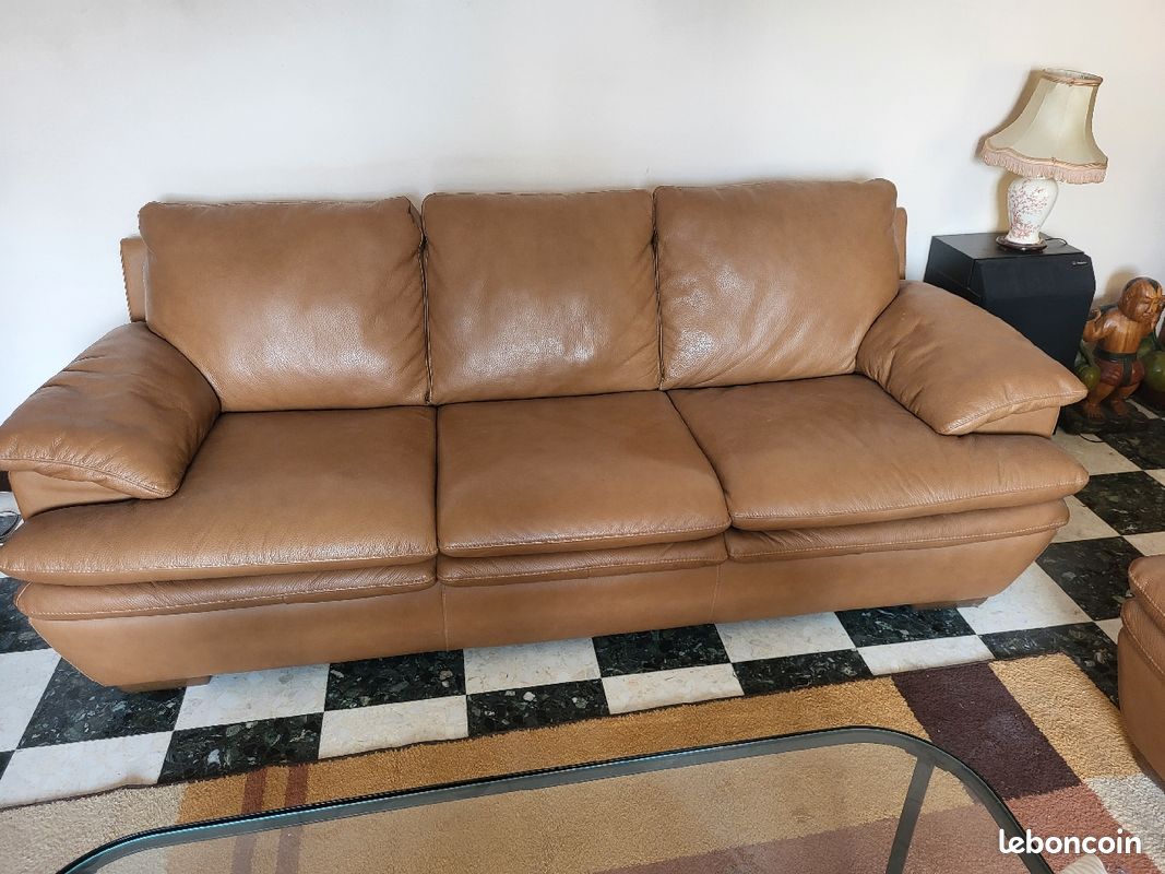 Canapé +fauteuil cuir vachette état neuf (image 2)